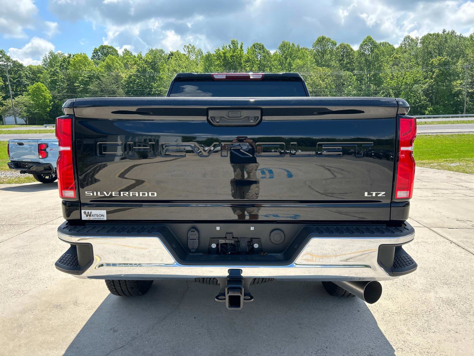 2025 Chevrolet Silverado 2500HD LTZ photo 4