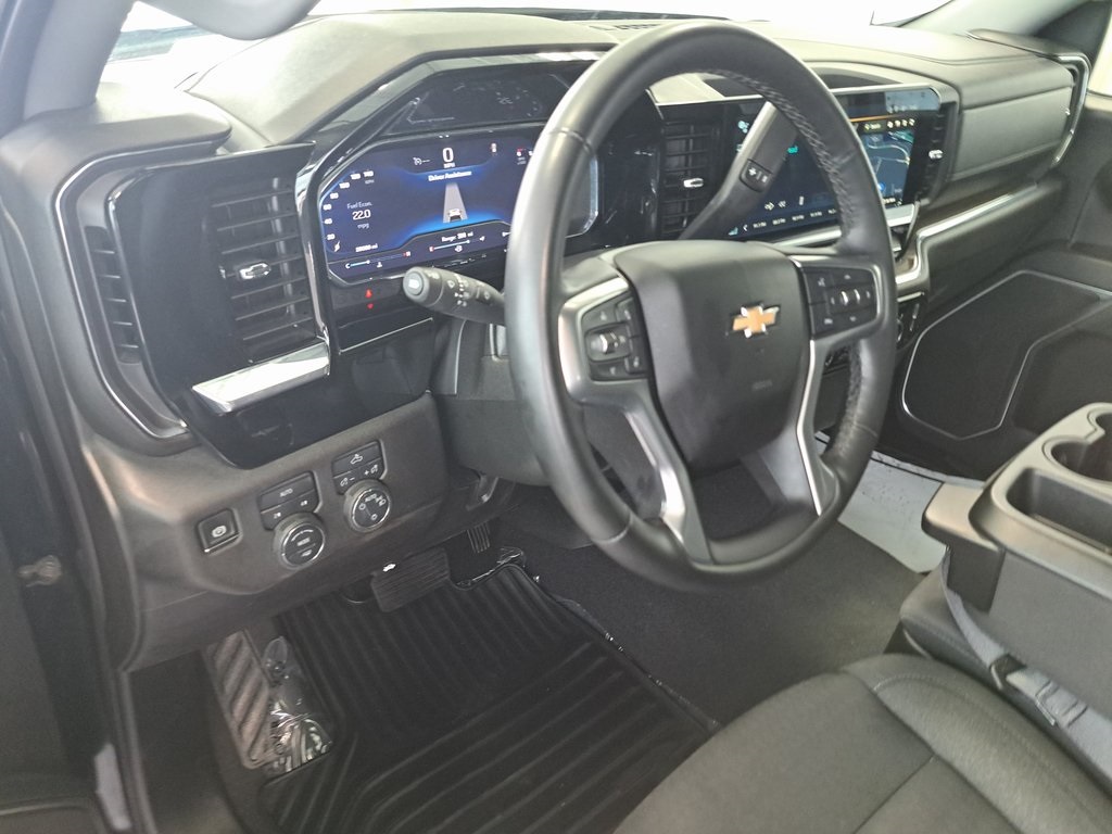 2025 Chevrolet Silverado 1500 LT photo 8