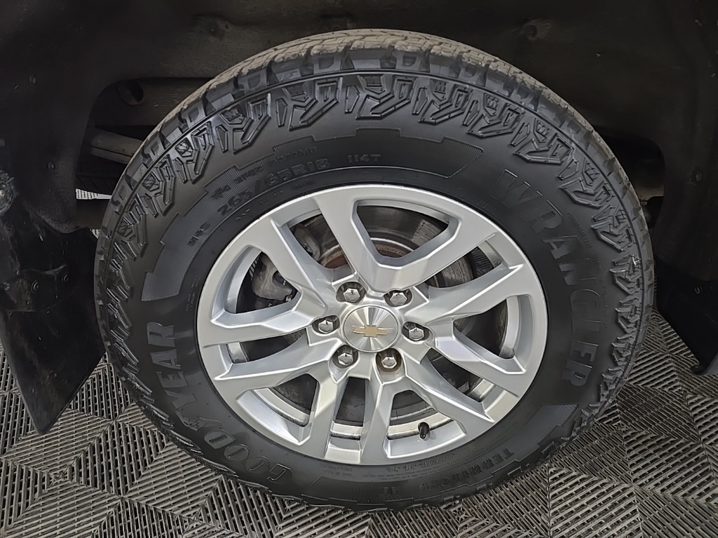 2020 Chevrolet Silverado 1500 LT photo 12