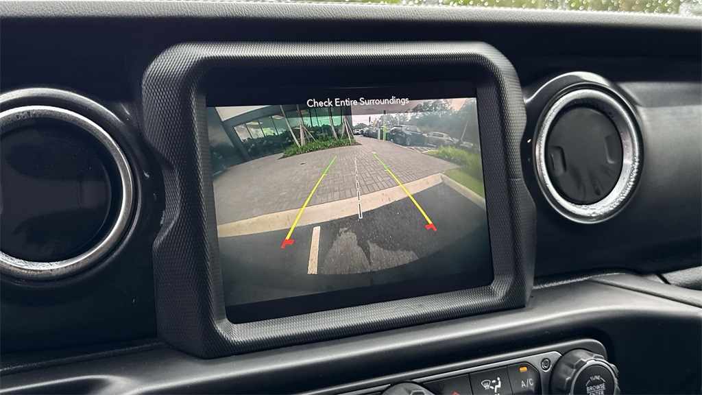 2021 Jeep Wrangler Unlimited Sahara Altitude photo 46