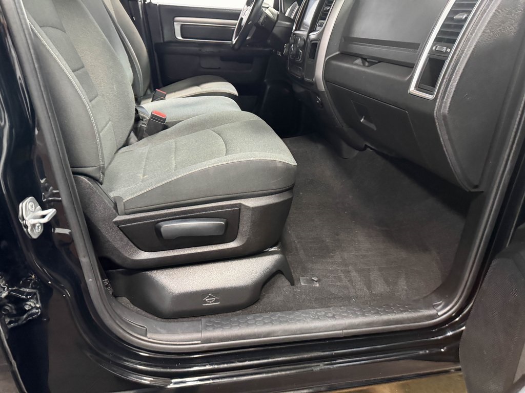 2022 Ram 1500 Classic Warlock photo 56