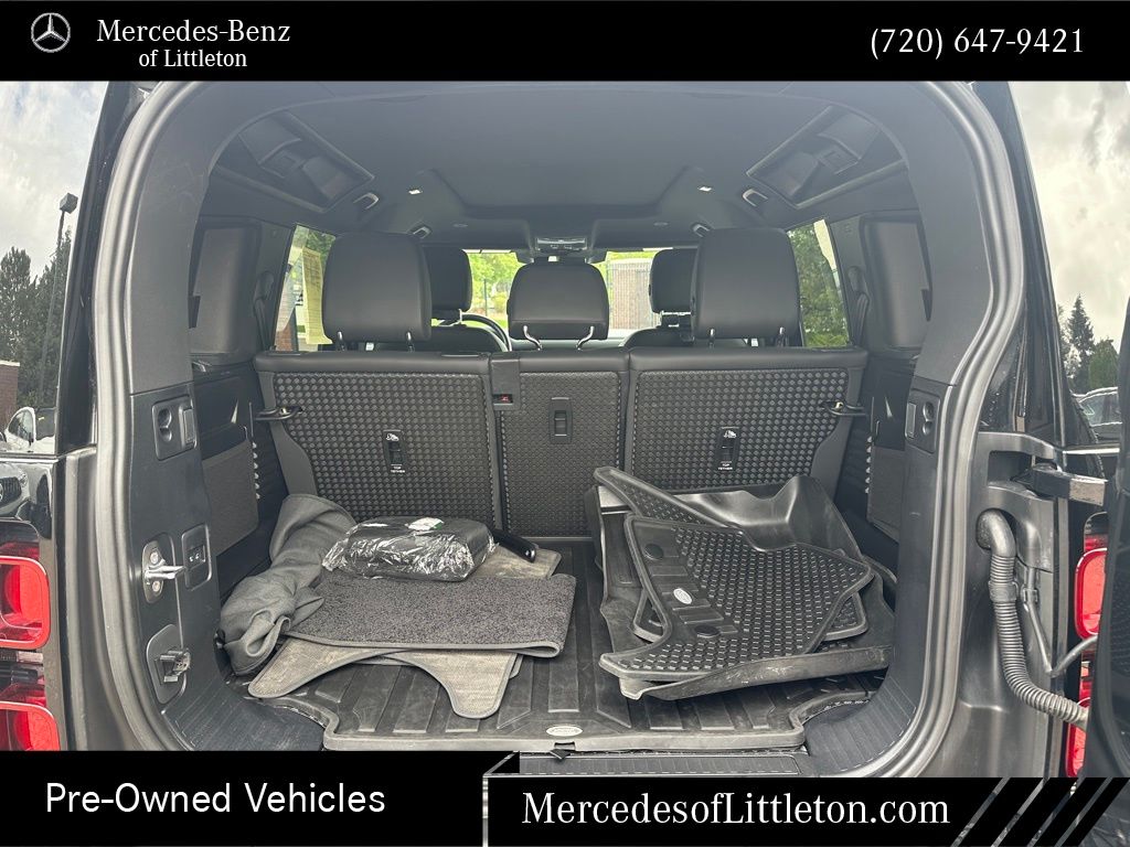 2023 Land Rover Defender 110 X-Dynamic SE photo 24