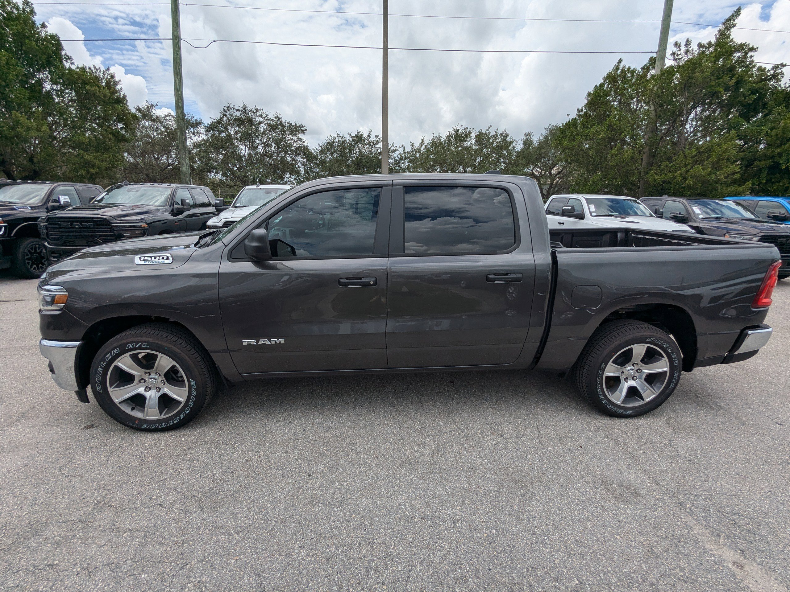 2025 Ram 1500 Tradesman photo 7