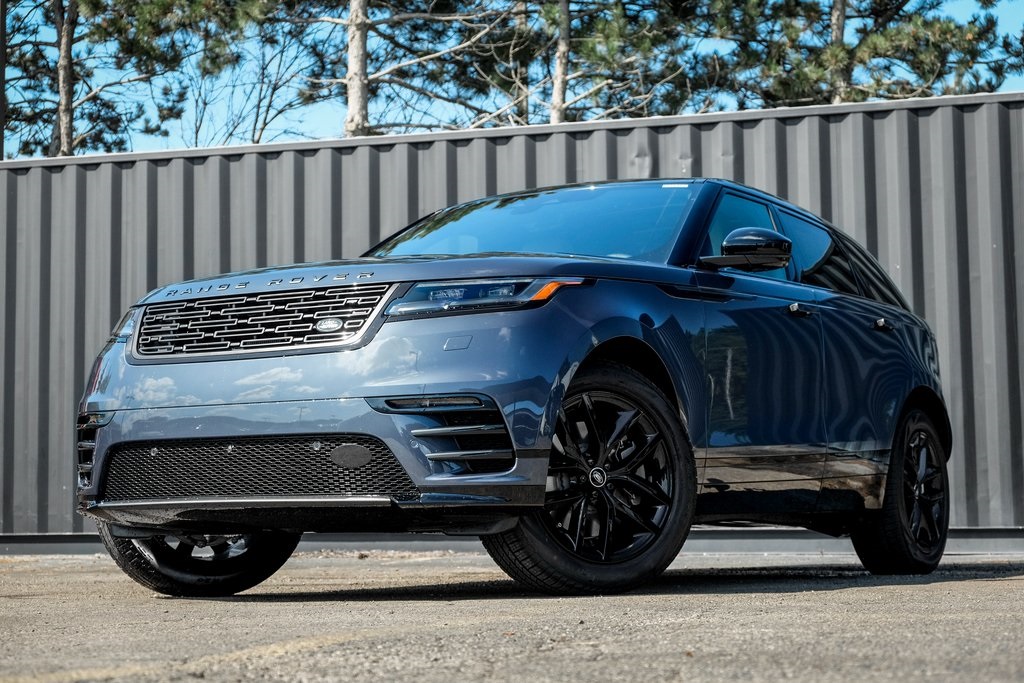 2026 Land Rover Range Rover Velar Dynamic SE's photo