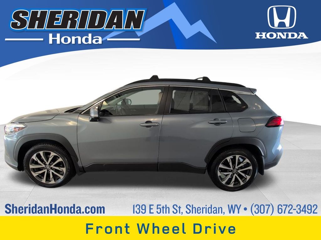 2023 Toyota Corolla Cross XLE