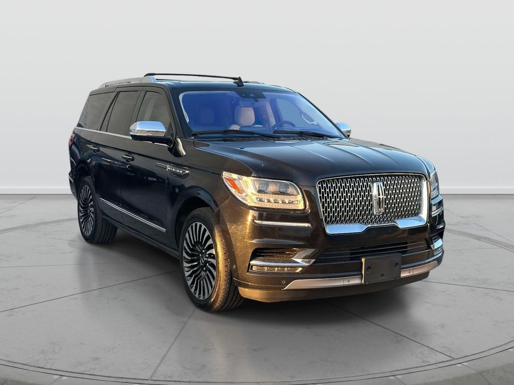 2021 Lincoln Navigator Black Label's photo