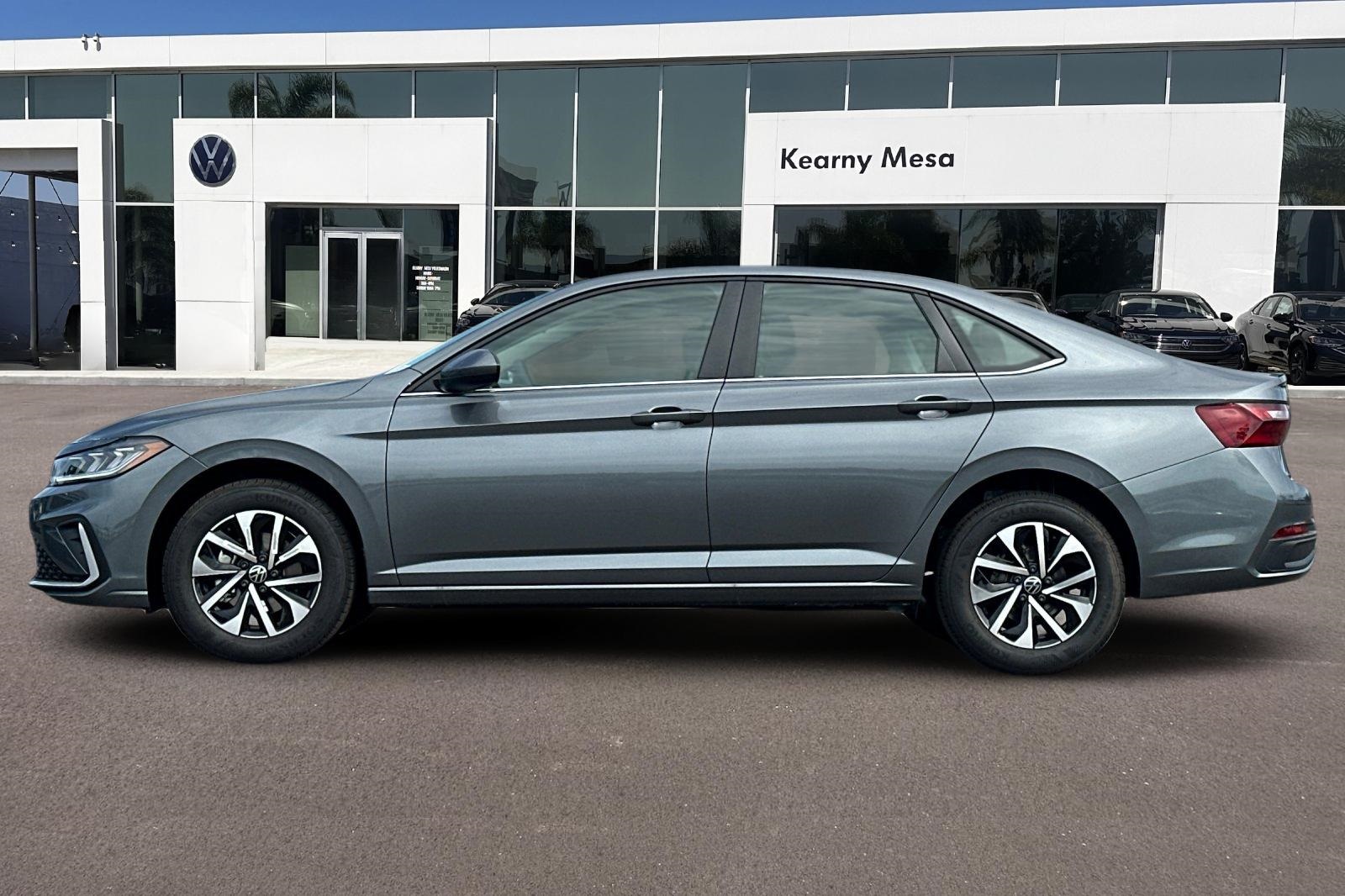 2025 Volkswagen Jetta 1.5T S photo 5
