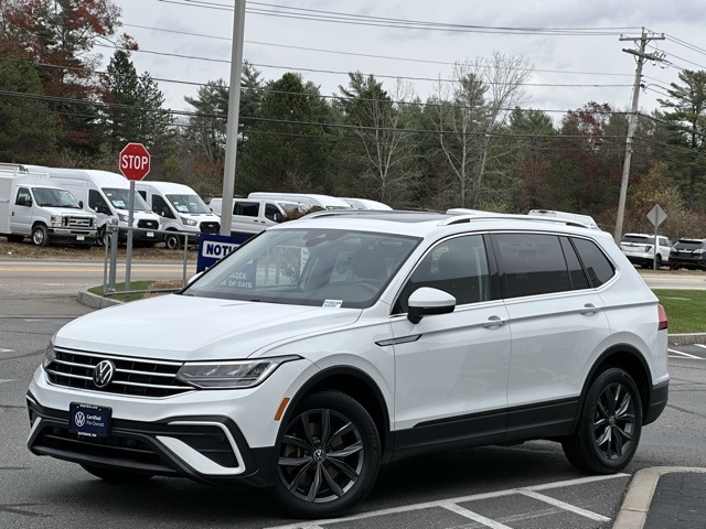 2022 Volkswagen Tiguan SE photo 3