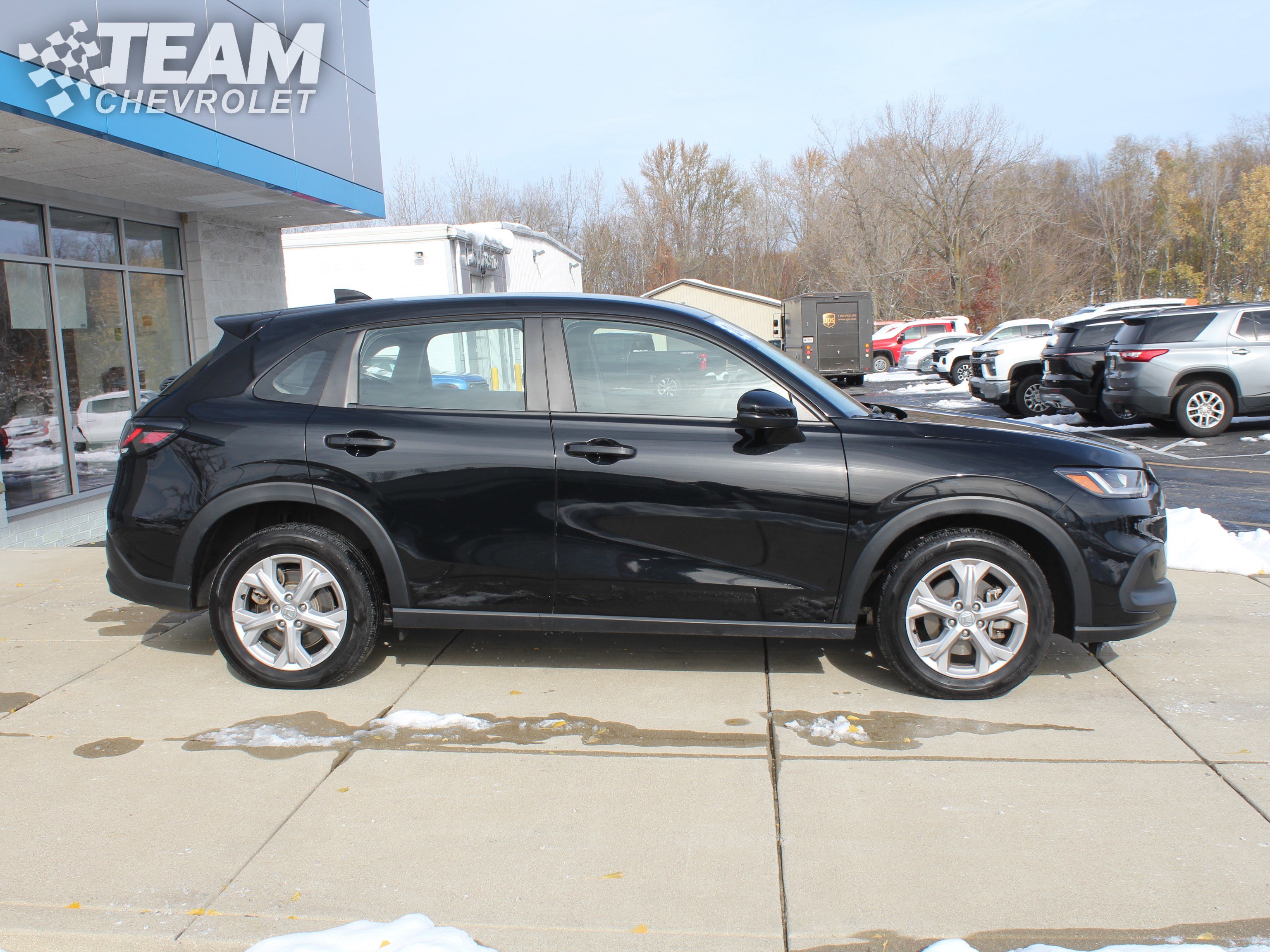 2024 Honda HR-V LX photo 3