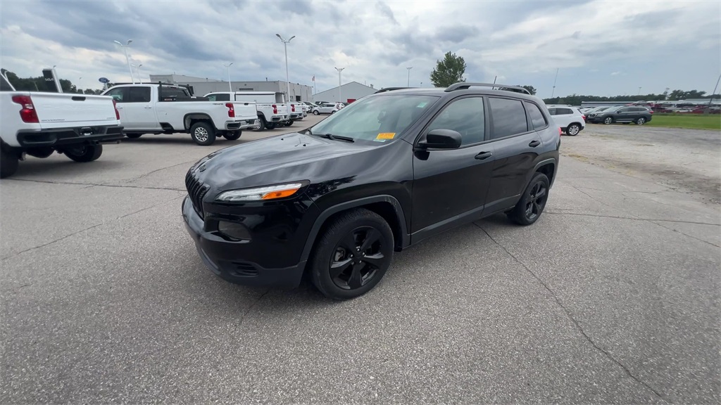 2017 Jeep Cherokee Sport Altitude photo 3