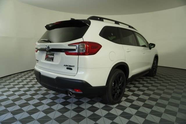 2025 Subaru Ascent Onyx Edition Touring photo 6