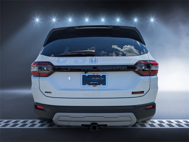 2025 Honda Pilot TrailSport photo 2
