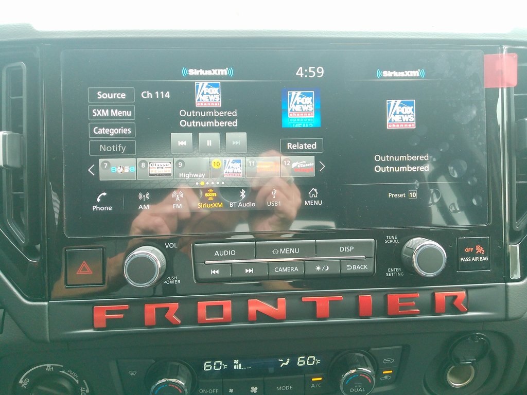 2025 Nissan Frontier Crew Cab PRO-4X photo 30