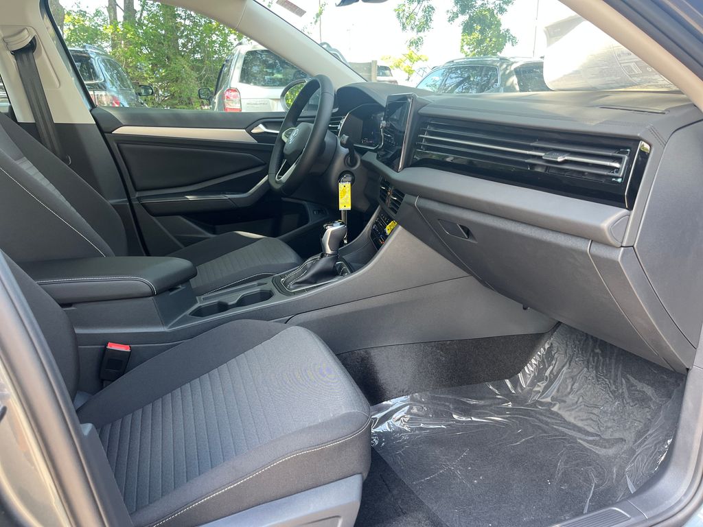 2025 Volkswagen Jetta 1.5T S photo 14
