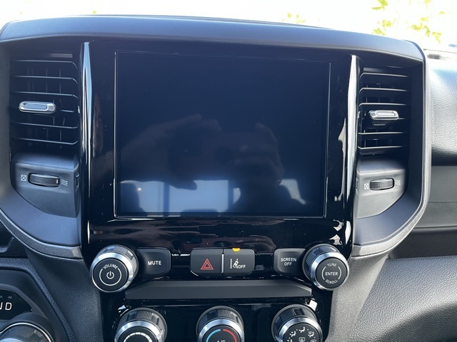 2025 Ram 1500 Tradesman photo 10