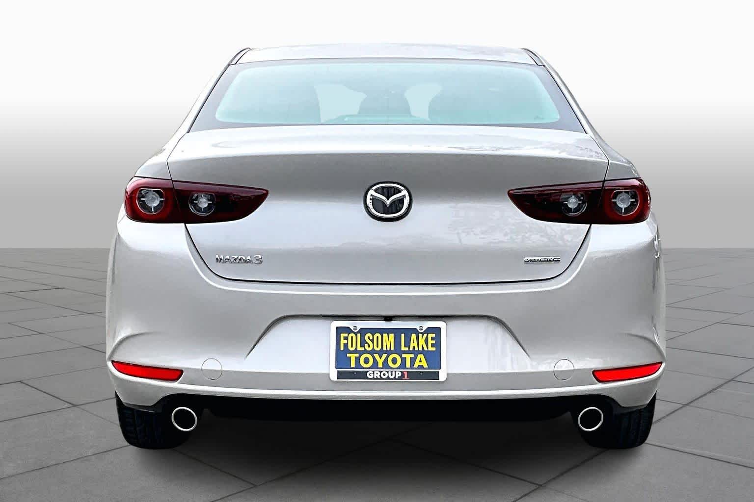 2024 Mazda Mazda3 2.5 s Preferred photo 4