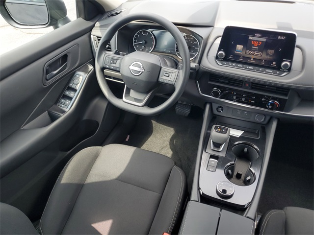 2026 Nissan Rogue S photo 7