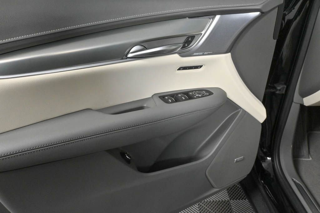 2024 Cadillac XT5 Premium Luxury photo 3