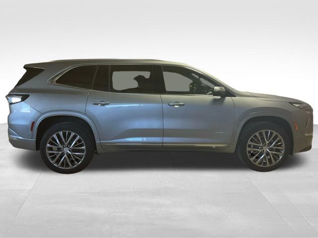 2026 Buick Enclave Avenir photo 4