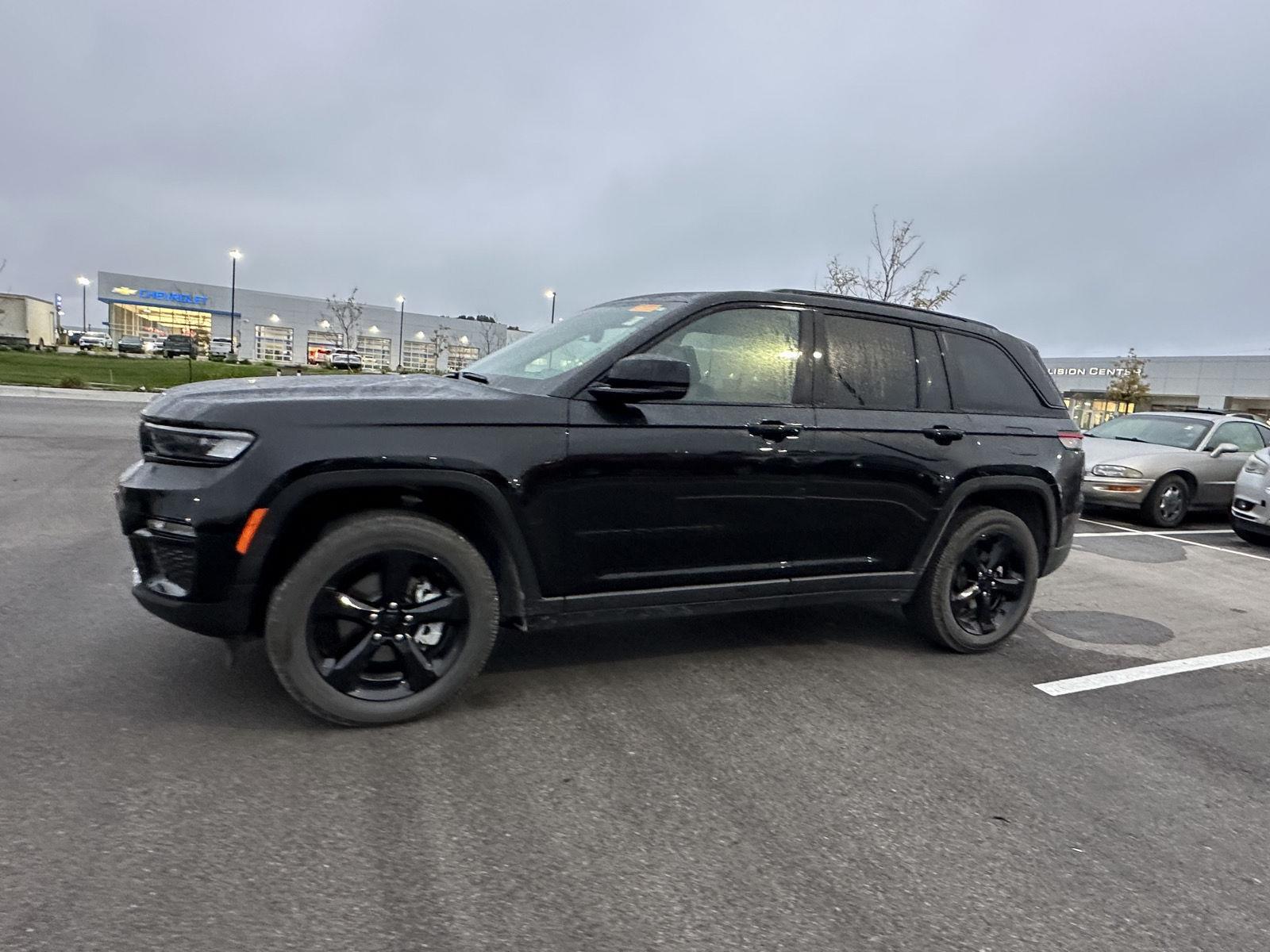Used 2024 Jeep Grand Cherokee Limited with VIN 1C4RJHBG3RC680193 for sale in Kansas City