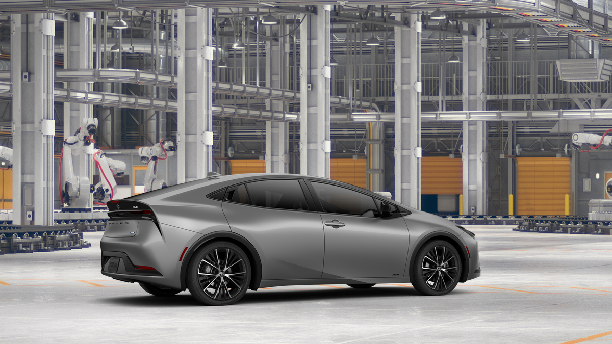 2026 Toyota Prius XLE photo 11