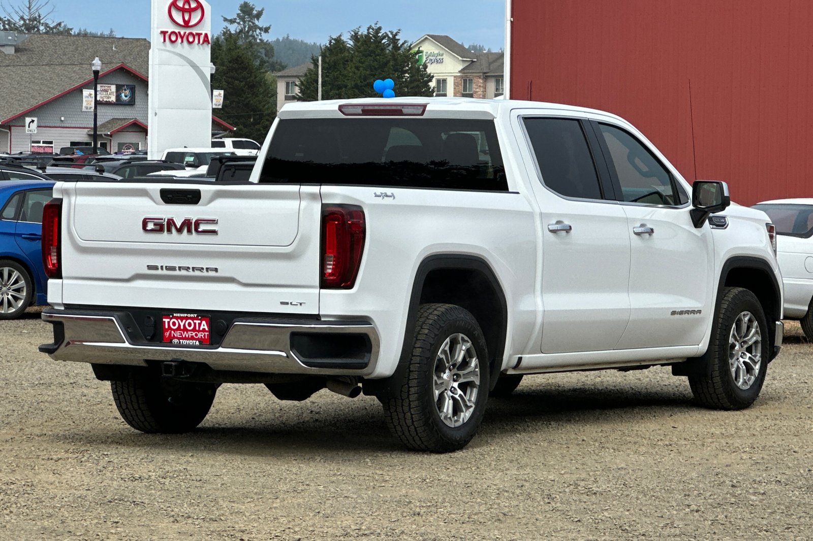 2024 Gmc Sierra 1500 SLT photo 3