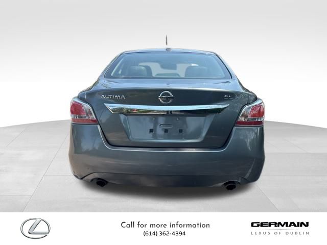 2015 Nissan Altima 2.5 SL photo 2