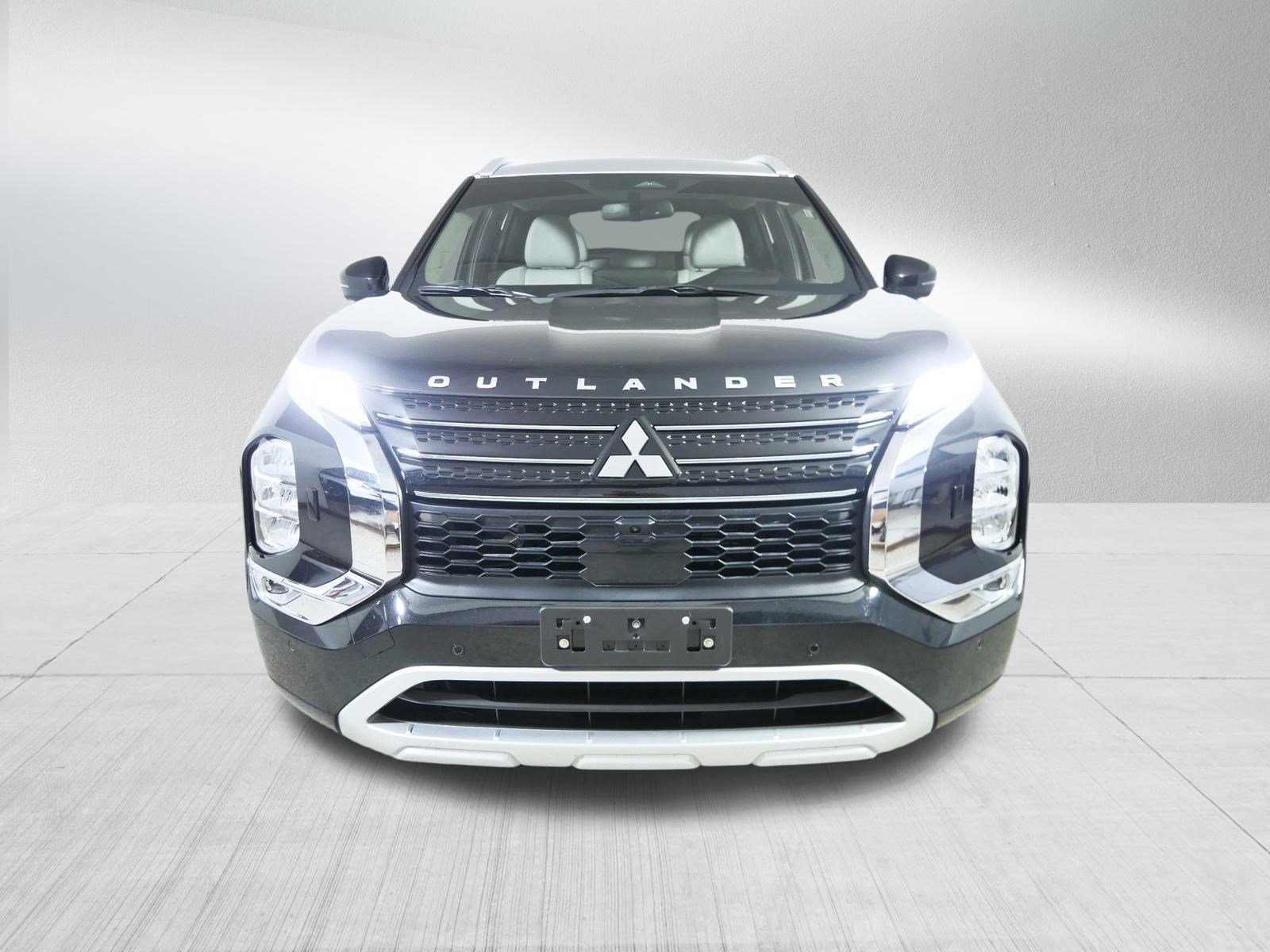 2024 Mitsubishi Outlander PHEV SEL Platinum photo 2