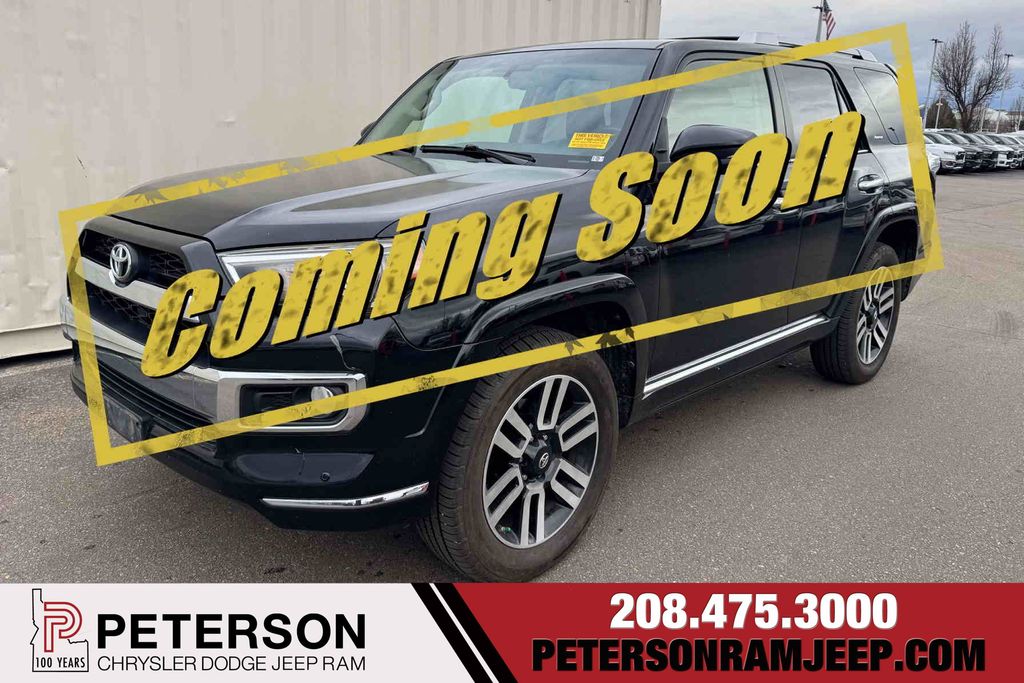 2016 Toyota 4Runner Limited's photo