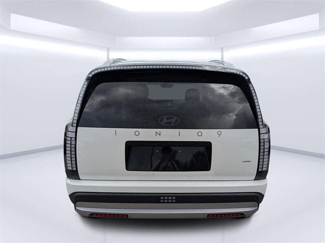 2026 Hyundai Ioniq SE photo 3