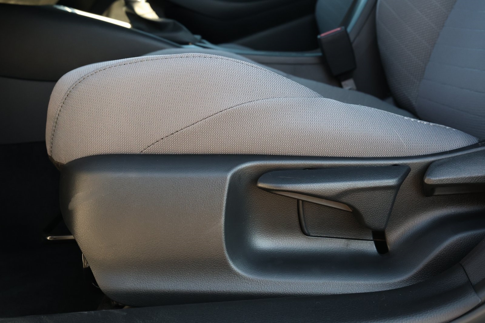 2026 Toyota Corolla SE photo 23