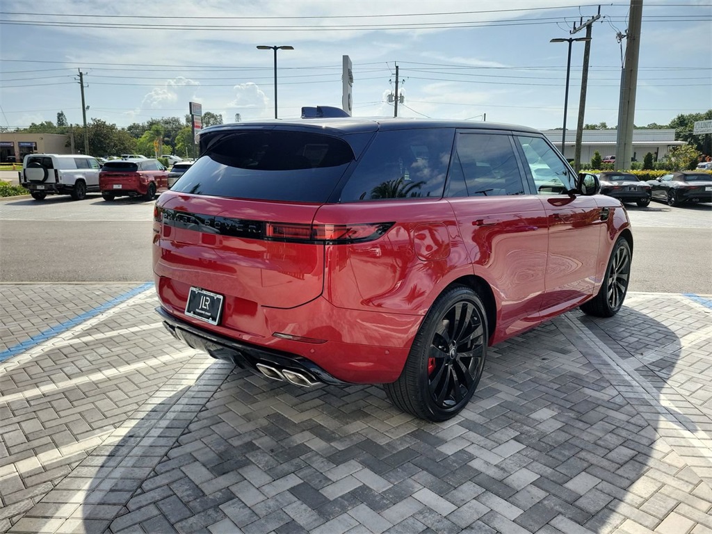 2025 Land Rover Range Rover Sport SE photo 5