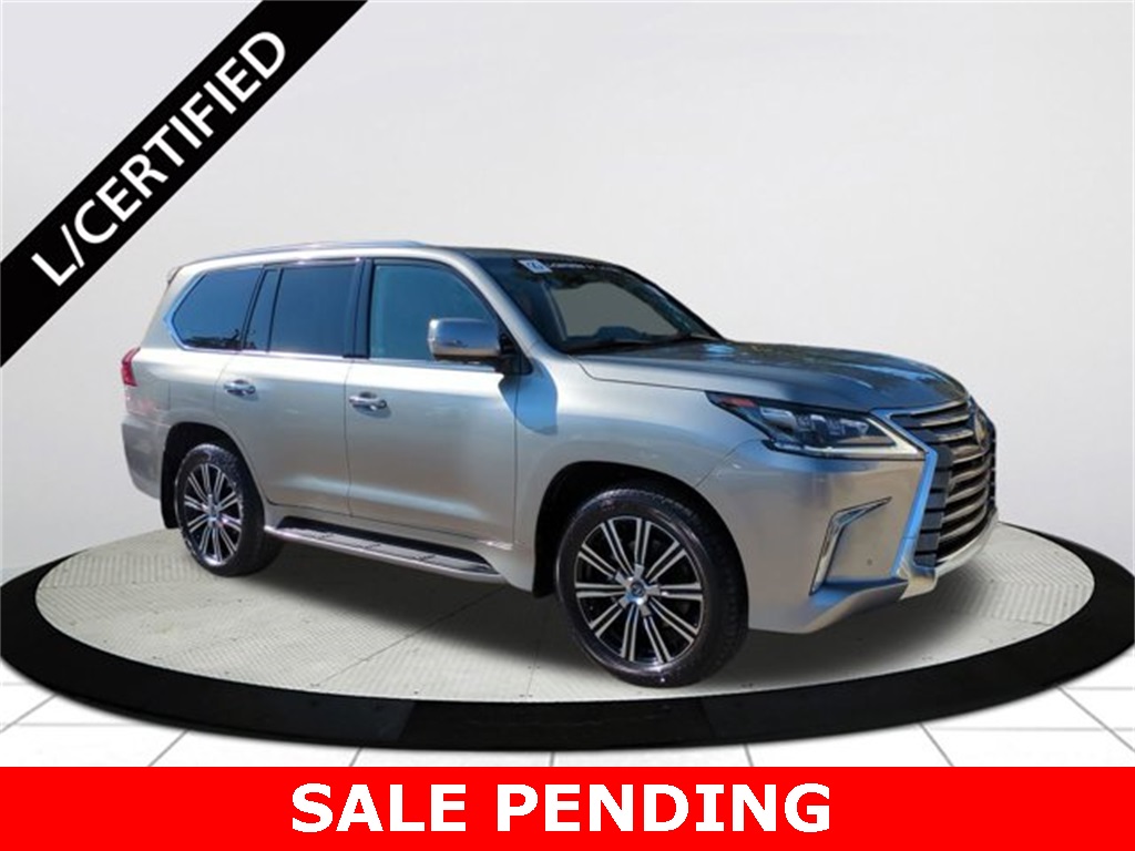 2021 Lexus LX 570's photo