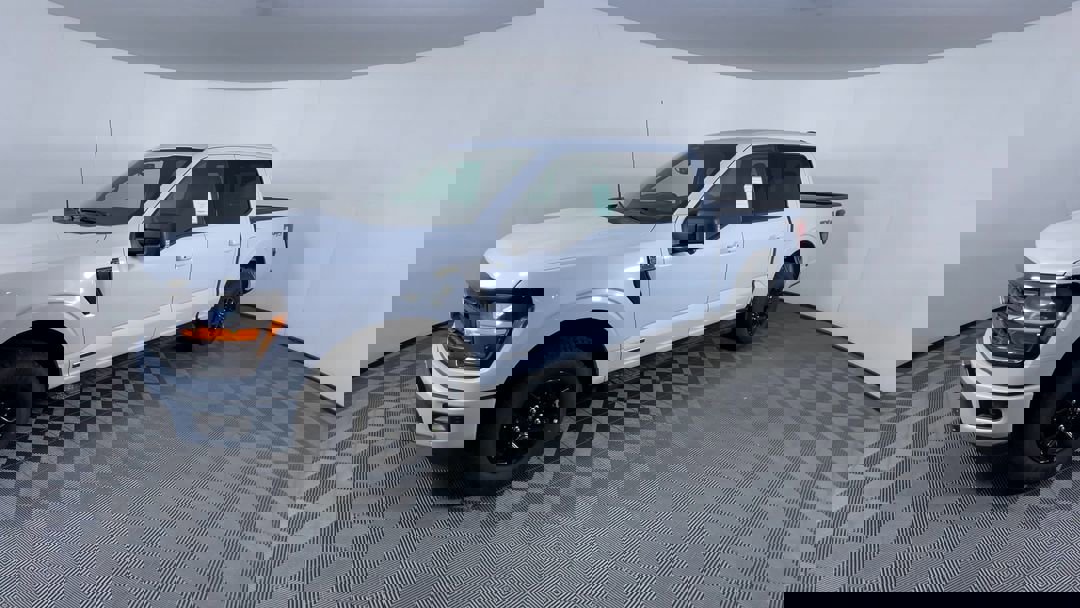 2025 Ford F-150 XLT photo 4