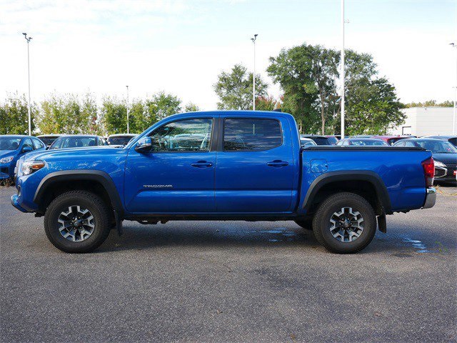 2017 Toyota Tacoma TRD Off-Road photo 4