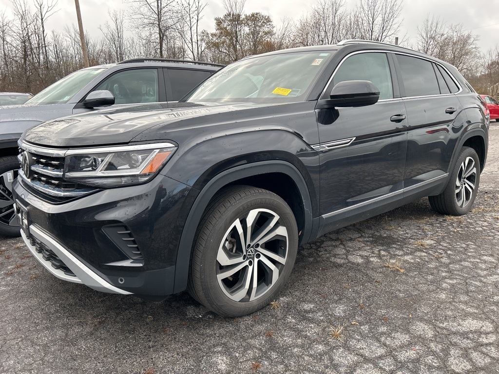 2023 Volkswagen Atlas Cross Sport SEL photo 2