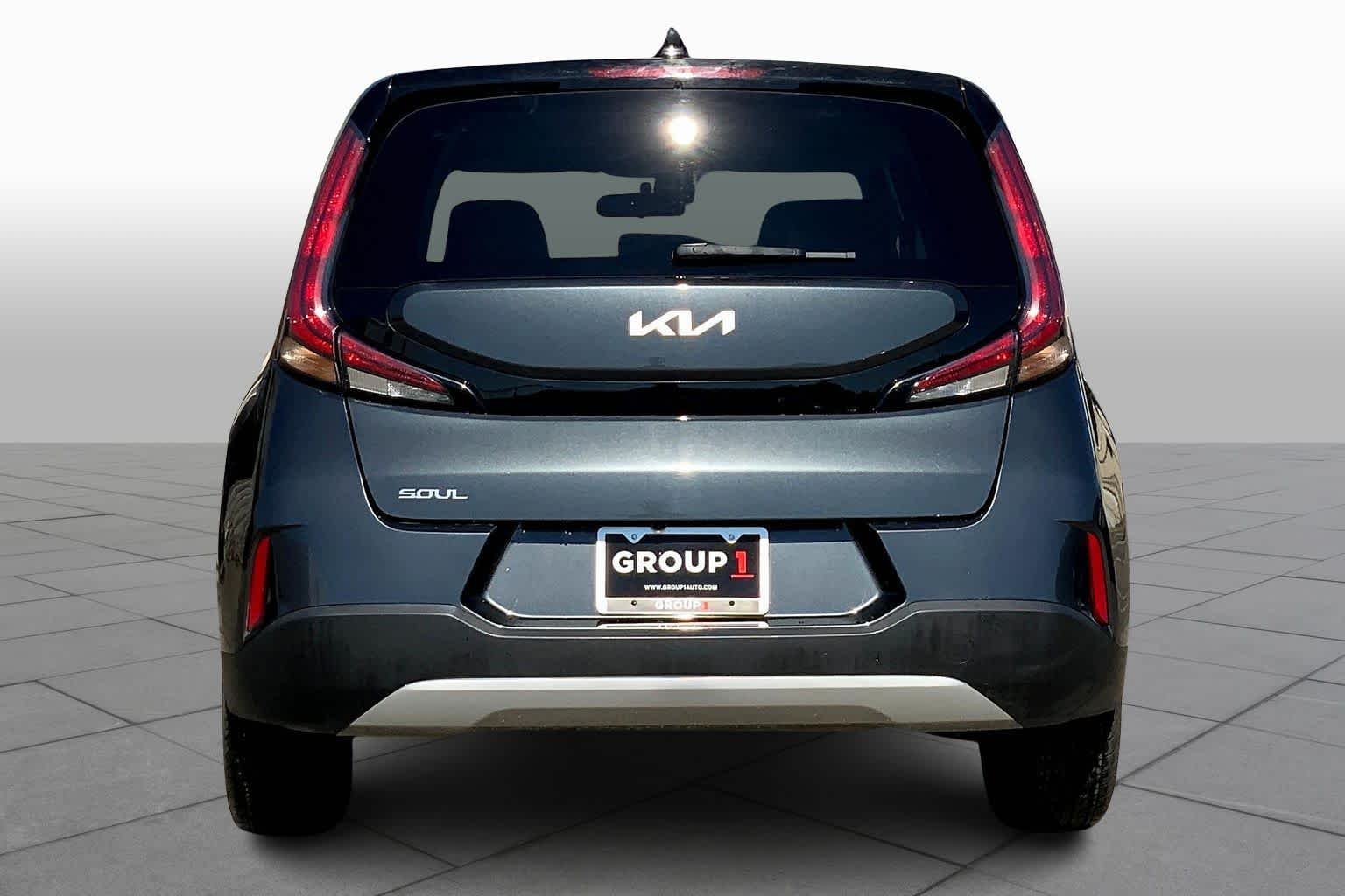 2024 Kia Soul LX photo 4