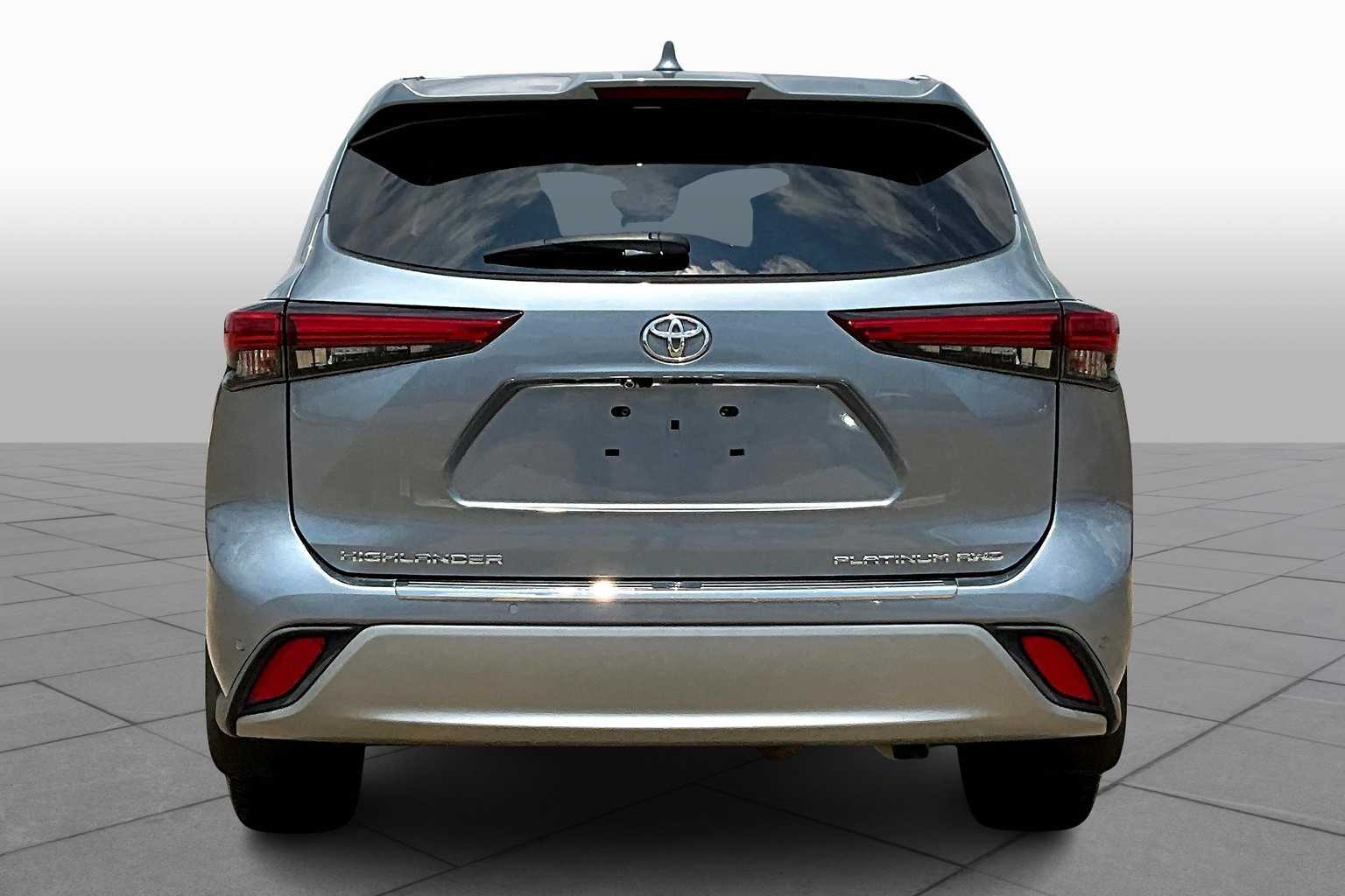 2021 Toyota Highlander Platinum photo 4