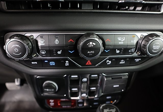 2024 Jeep Wrangler Rubicon 4xe photo 31