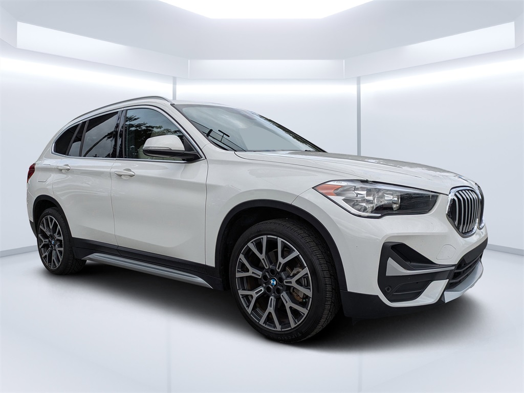 2021 BMW X1 28i's photo