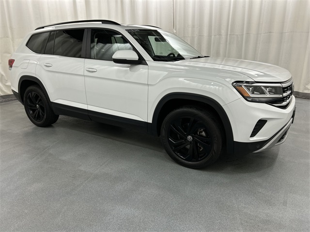 2022 Volkswagen Atlas SE w/Tech's photo