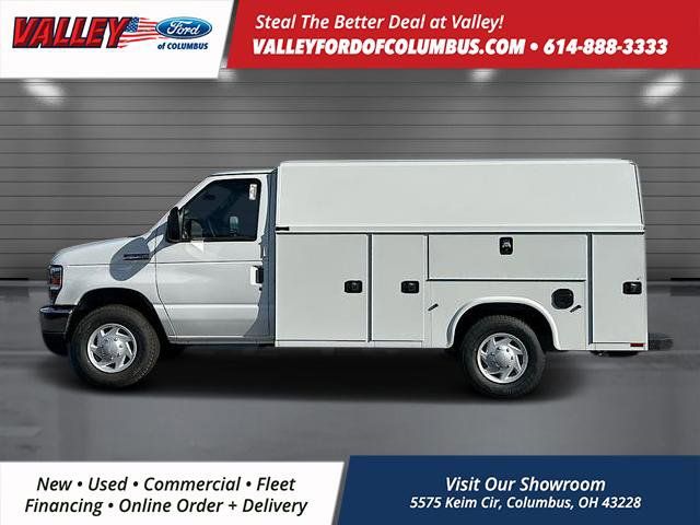 2026 Ford E-350 Base photo 4