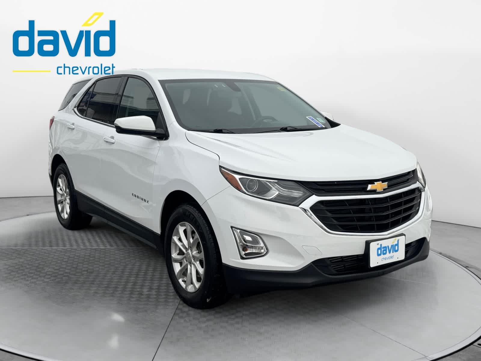 2019 Chevrolet Equinox LT photo 3