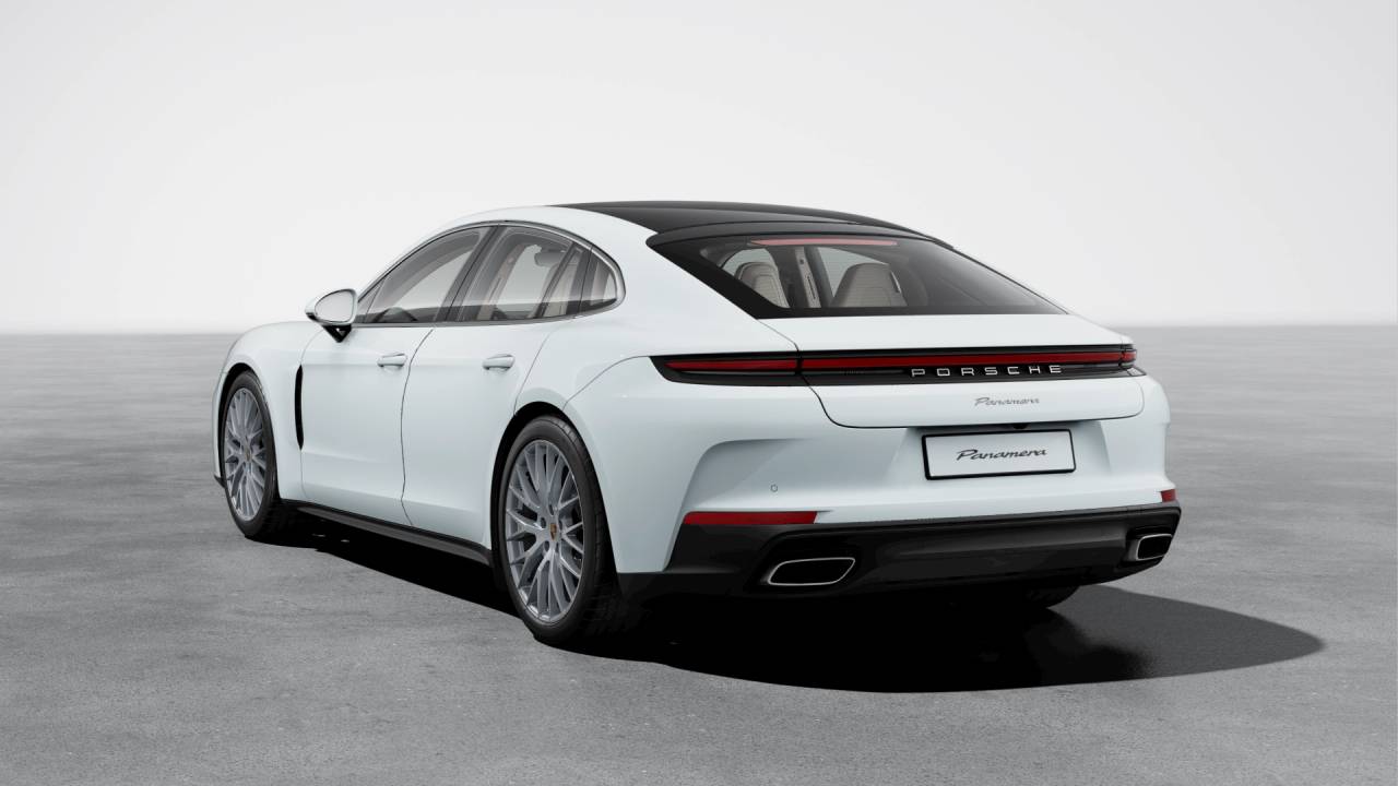 2026 Porsche Panamera 4 photo 2