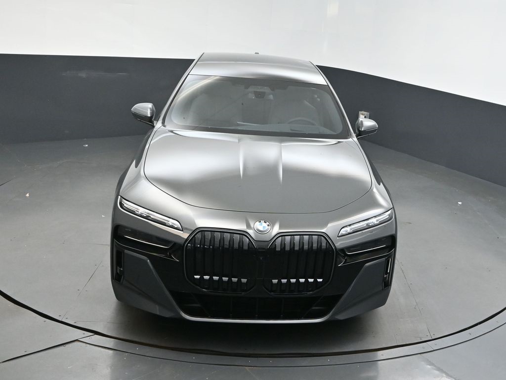 2026 Bmw 740i photo 35