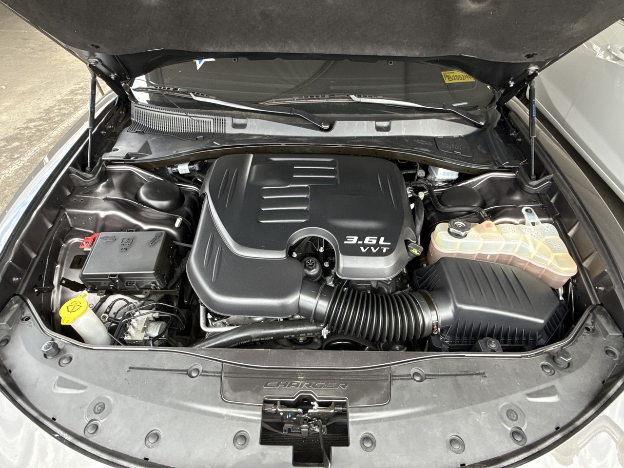 2022 Dodge Charger SXT photo 18