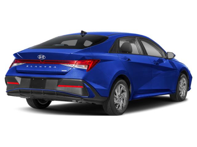 2026 Hyundai Elantra Blue SEL Sport photo 3