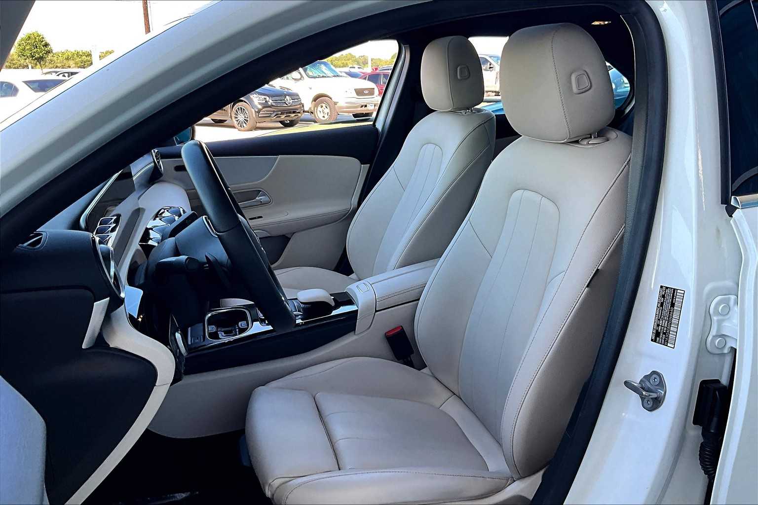 2022 Mercedes Benz A 220 photo 7