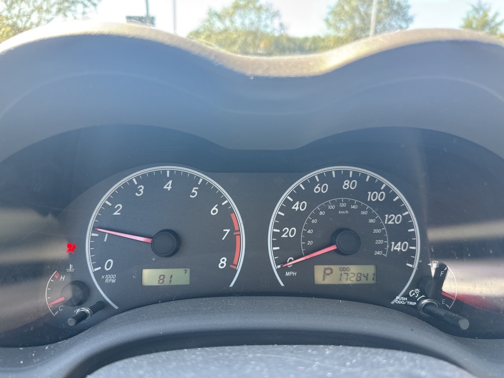 2010 Toyota Corolla photo 9
