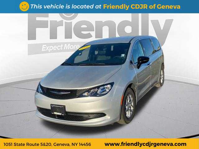 2026 Chrysler Voyager LX's photo